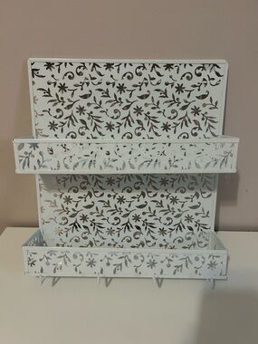 White Floral Laser-Cut Metal Wall Shelf Organizer with 4 Hooks